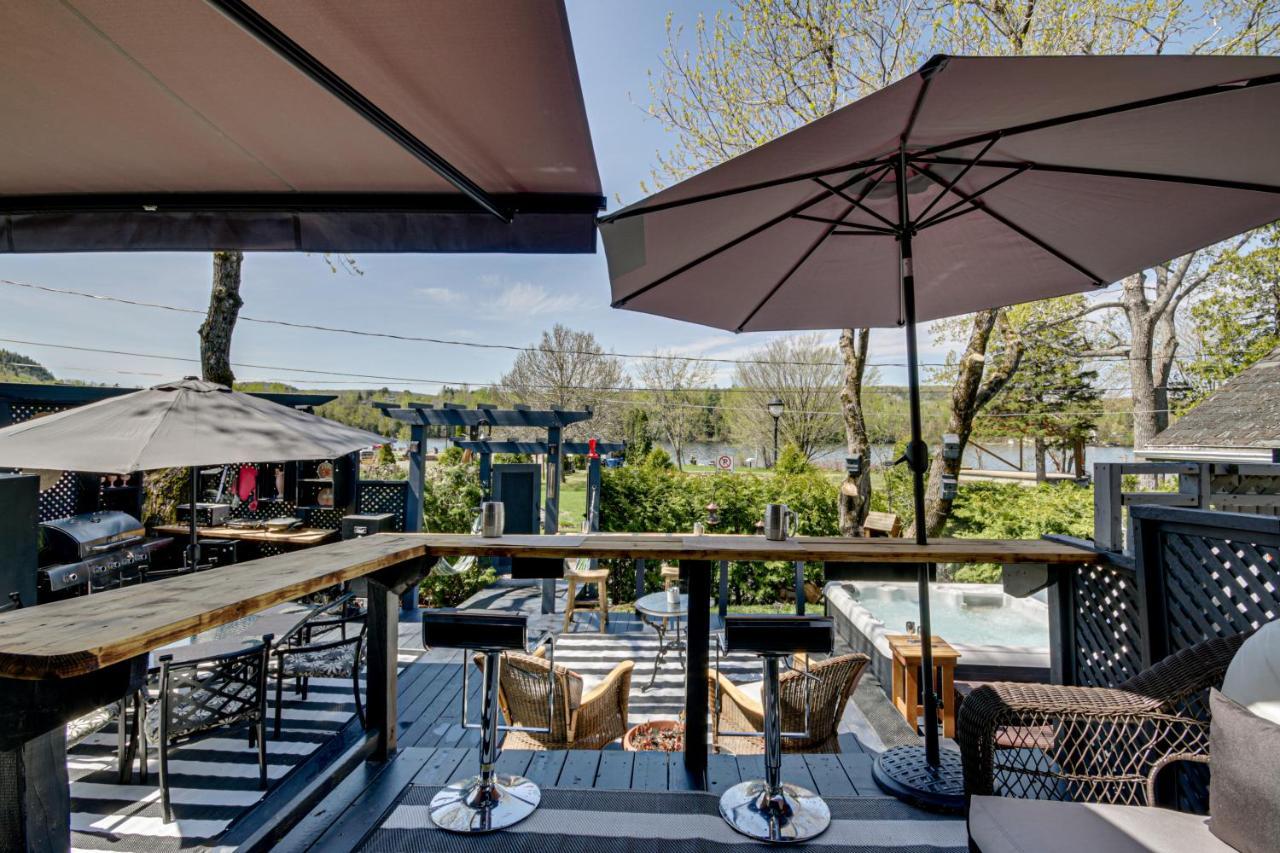 Le Petit Manoir Spa Et Vue Sur Riviere St Maurice Grandes Piles エクステリア 写真